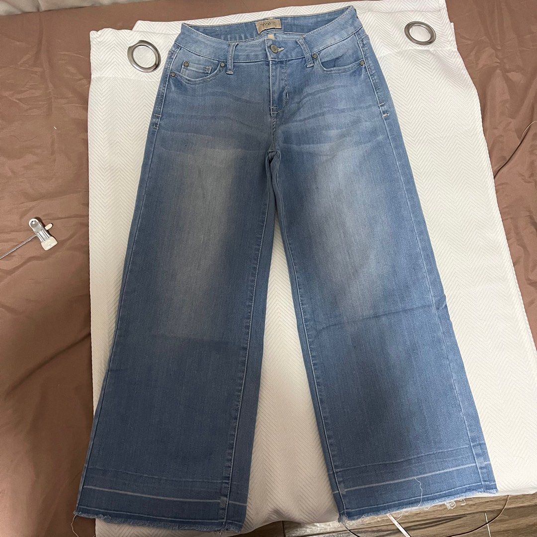 Celebrity Pink Wide Leg Jeans on Carousell