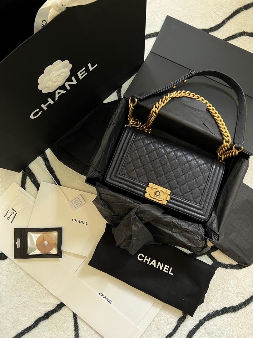 CHANEL Le Boy OLD MEDIUM Size in Navy Caviar Aged GHW Authentic Chanel