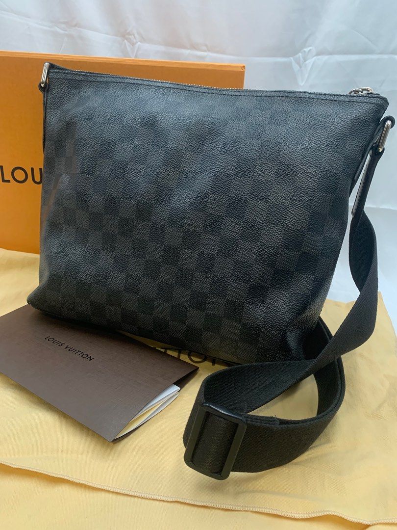 LOUIS VUITTON LOUIS VUITTON Mick PM Shoulder Bag N41211 Damier graphite  Black Used unisex N41211