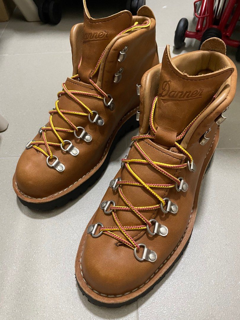 Danner mountain light cascade on sale clovis mens