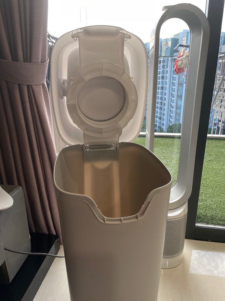 Diaper champ nappy bin maxi, Babies & Kids, Bathing & Changing, Baby