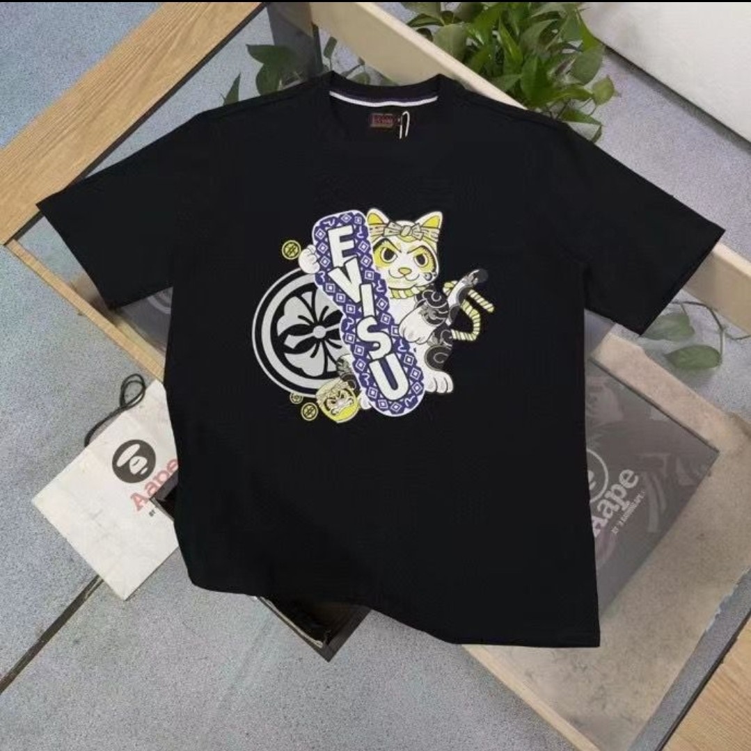 Evisu T shirt/黑/白招財貓印花tee, 女裝, 上衣, T-shirt - Carousell