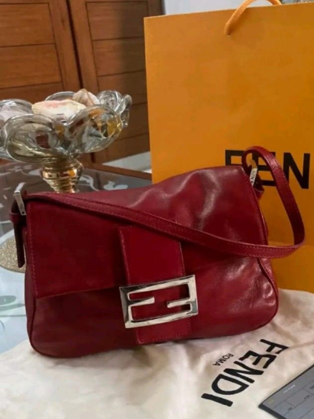 Fendi Baguette Red Shoulder Bag, Women'S Fashion, Bags & Wallets, Shoulder  Bags On Carousell