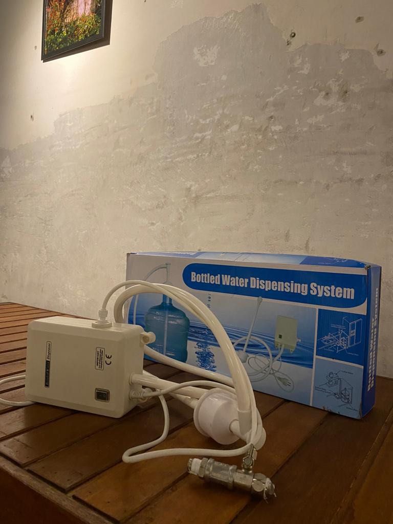 Flojet Bottle Dispenser System, TV & Home Appliances, Kitchen