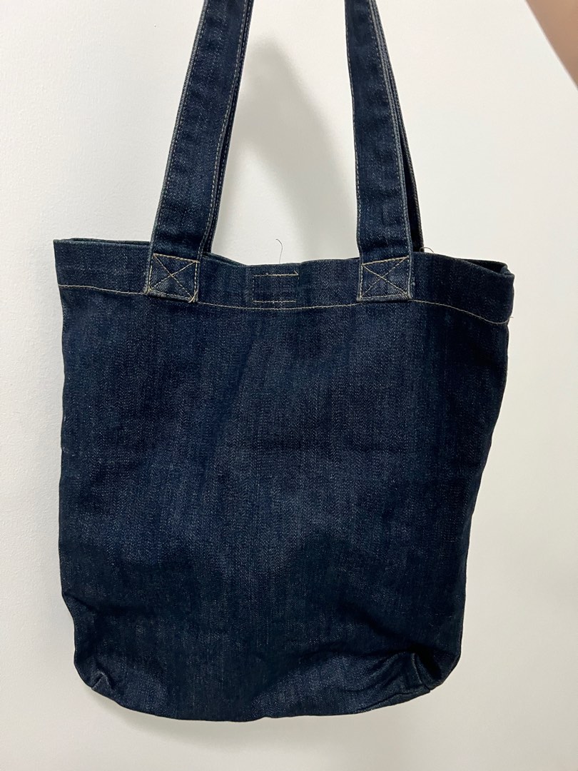 Vintage Neiman Marcus Large Chambray Y2K Denim Tote Carry All Bag Silver  Trim, Women's Fashion, Bags & Wallets, Tote Bags on Carousell