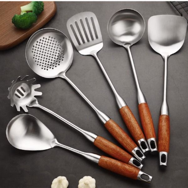 https://media.karousell.com/media/photos/products/2023/7/24/german_kitchen_utensils_set_30_1690170457_6edff49c_progressive