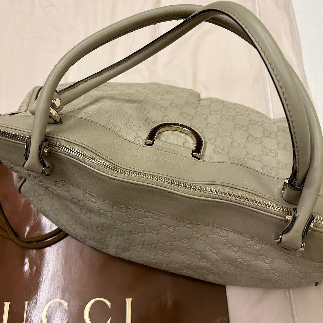 Gucci Guccissima Tote Bag (Category: Luxury Bags & Wallets) located in Quezon City. Submitted by bray_ (Listing ID 1244916336, Image 3). Description: White Leather Moderately Used Good Condition With Authenticity Card and Dust Bag W33 H25 D12 cm.