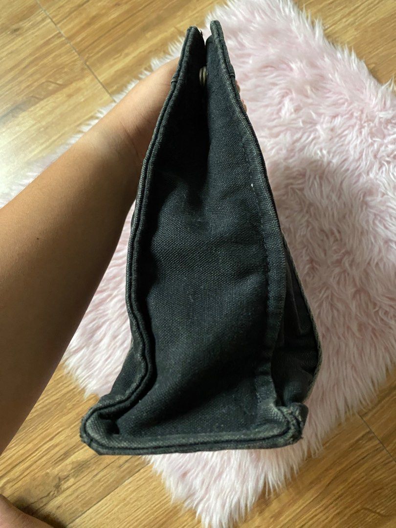 Hermes Fourre Tout Canvas Tote Bag (Category: Luxury Bags & Wallets) located in Angeles City. Submitted by baboy1 (Listing ID 1244930762, Image 2). Description: What you see what you get.