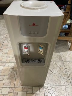 Hot cold water dispenser hanabishi