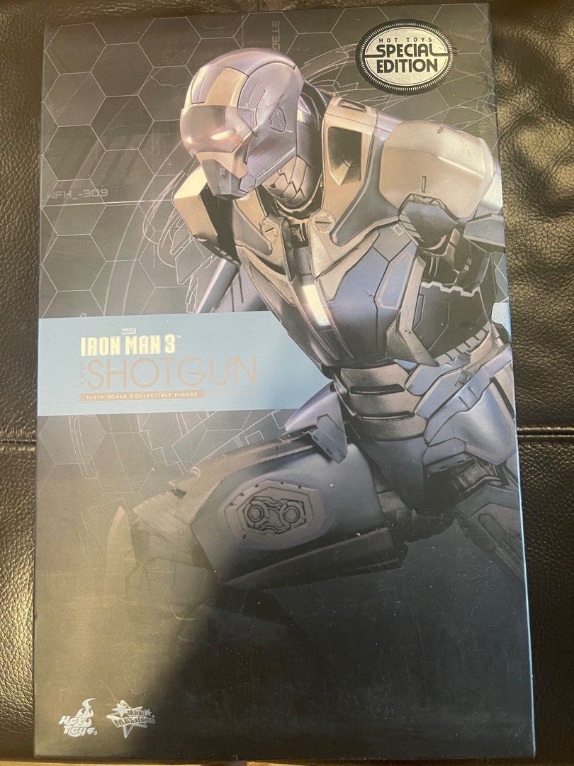 Hottoys Iron man 3 short gun, 玩具收藏品, 手辦及模型, 手辦雕像