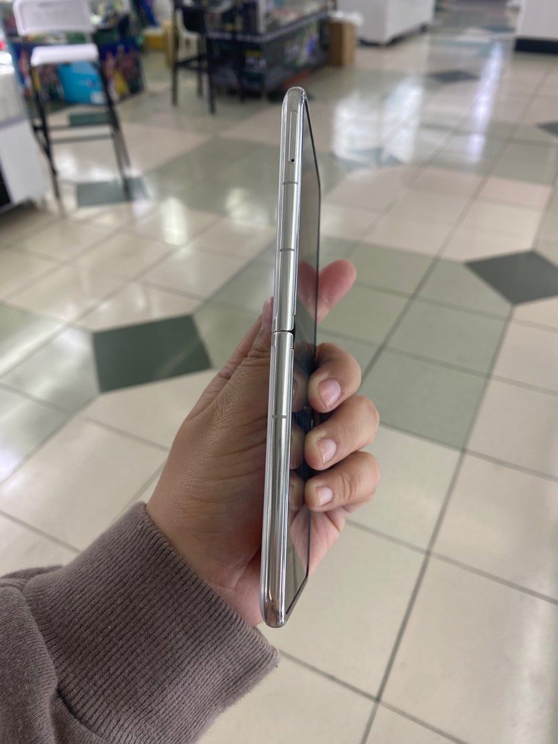 HUAWEI P50 POCKET 8/256 OPENLINE SNAPDRAGON NO ISSUE (Category: Huawei) located in Pasig City. Submitted by fairgadgetshop (Listing ID 1245014309, Image 3). Description: OPEN FOR SALE, SWAPPING OR TRADE-IN WE ARE BUYING PRELOVED OR BRANDNEW (EVEN BY BULK) ALL KINDS OF GADGET LAPTOP, IPHONES, ANDROID SMARTPHONES, APPLE WATCH, IPAD ETC. MESSAGE US FOR MORE INFO.✨🧡 (RFS: BUY & SELL) Selling Preloved: HUAWEI P50 POCKET 8/256 OPENLINE SNAPDRAGON NO I