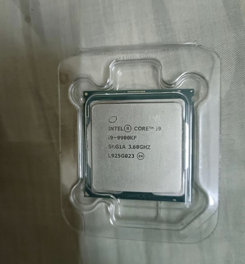 最初の INTEL Core i9 - 9900KF 3.6 GHz 新品 スマホ/家電/カメラ