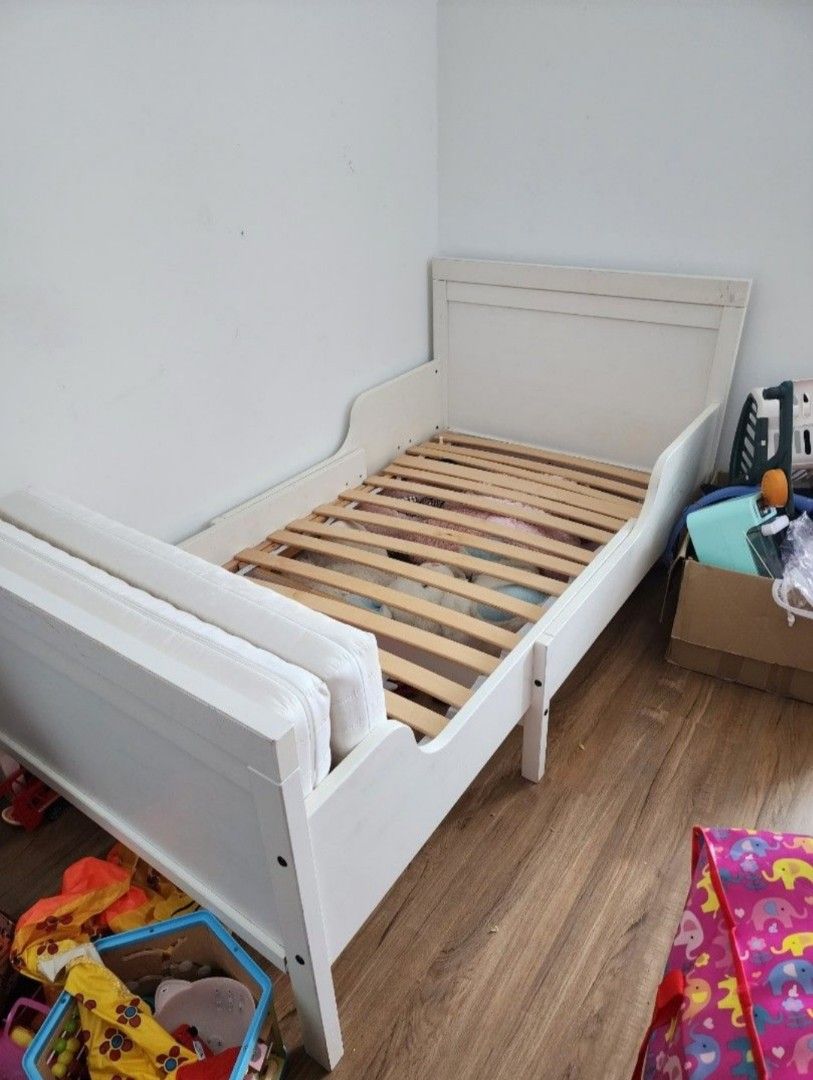 IKEA Sundvik Extendable Kids Bed frame with Slatted Bed Base, Furniture