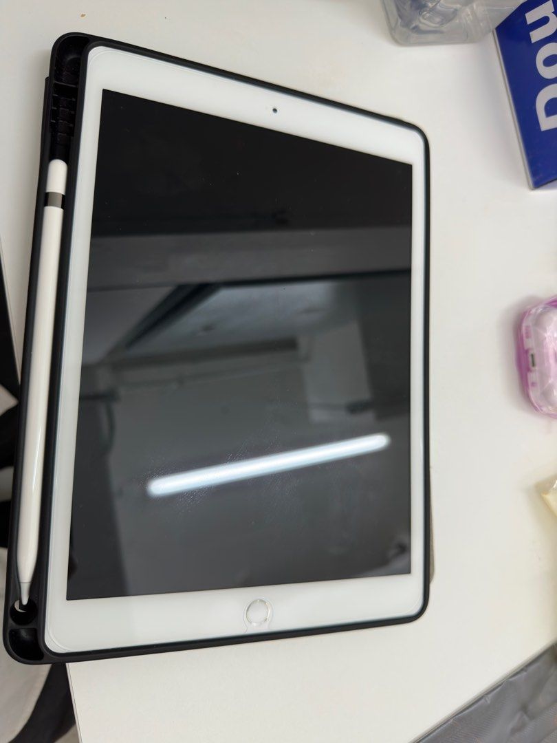 スマホ/家電/カメラ（専用）【Apple Pencil付き】iPad 第8世代 128㎇