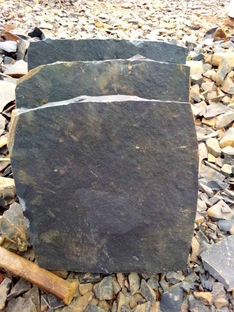 JAVA NEGRA 12*12 INCHES (Category: Construction & Building Materials) located in San Mateo. Submitted by dessertmineenterprises1702 (Listing ID 1244978128, Image 1). Description: .
