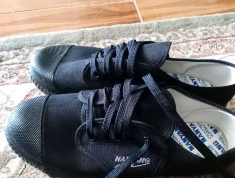 Nanyang sepak hotsell takraw shoes