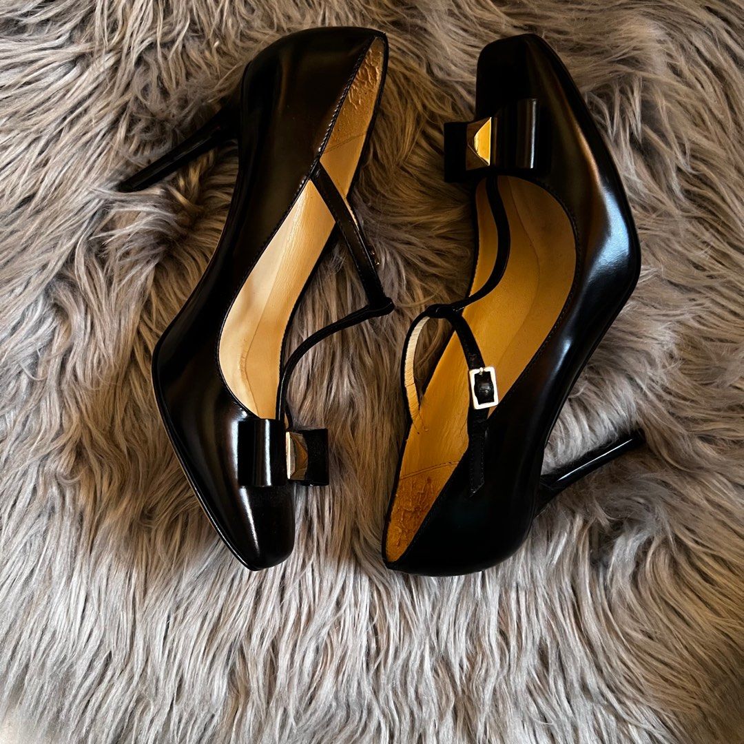 Louis Vuitton Black Pumps Heels, Women's Fashion, Footwear, Heels on  Carousell