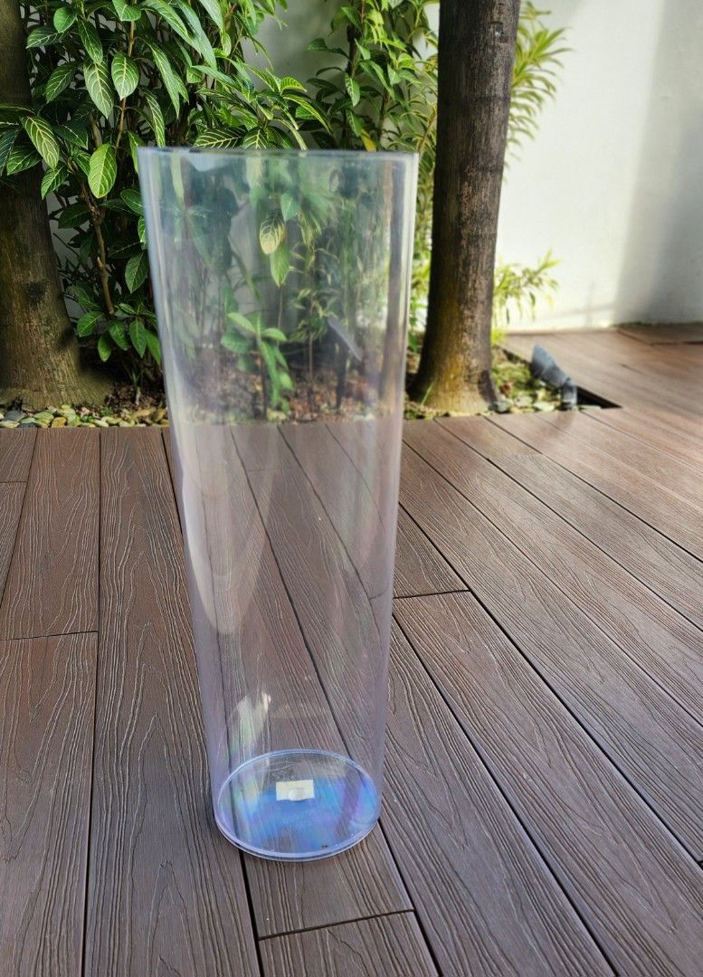 Large clear acrylic vases, Furniture & Home Living, Home Decor, Vases