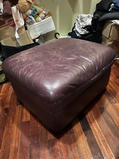 Leather foot rest