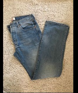 (Category: ) located in . Submitted by usedclothes11 (Listing ID 1244919558, Image 1). Description: .