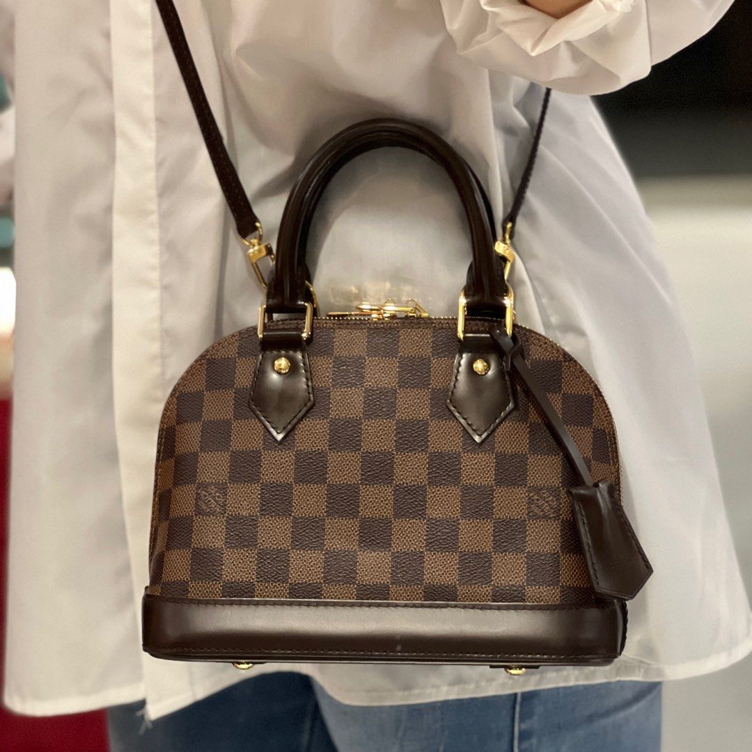 Authentic SET Louis Vuitton LV Paper Bag, Box And Dust Bag, Luxury, Bags &  Wallets on Carousell