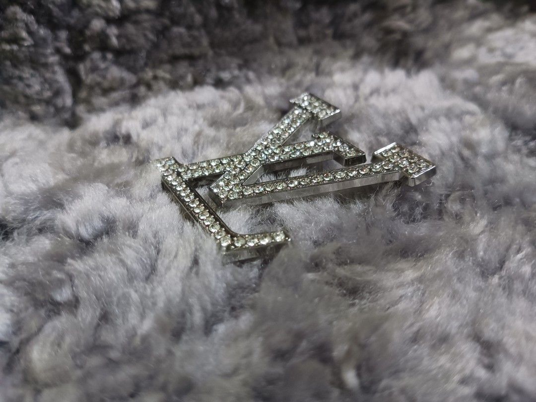 Louis Vuitton Brooch Pin LV, Luxury, Accessories on Carousell