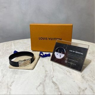 Ready New LV Iconic bracelet Leather Black Size 17 (S), Barang Mewah,  Aksesoris di Carousell