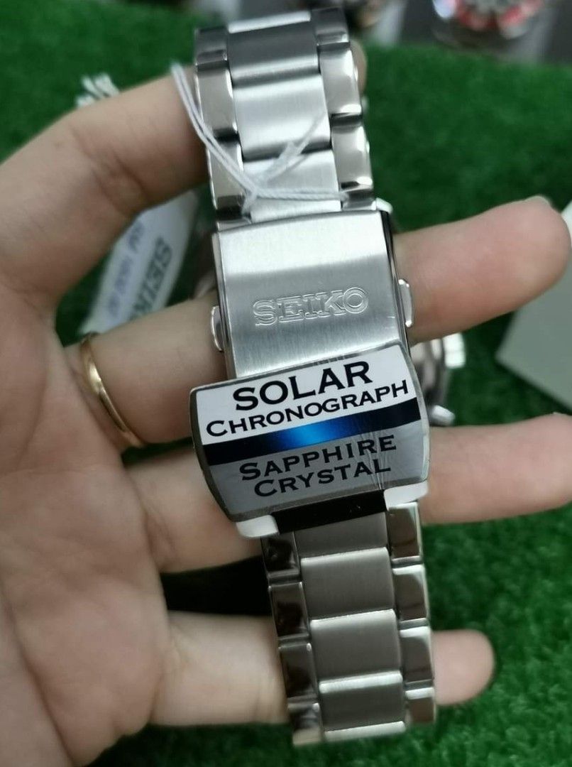 Seiko sapphire crystal deals watch price