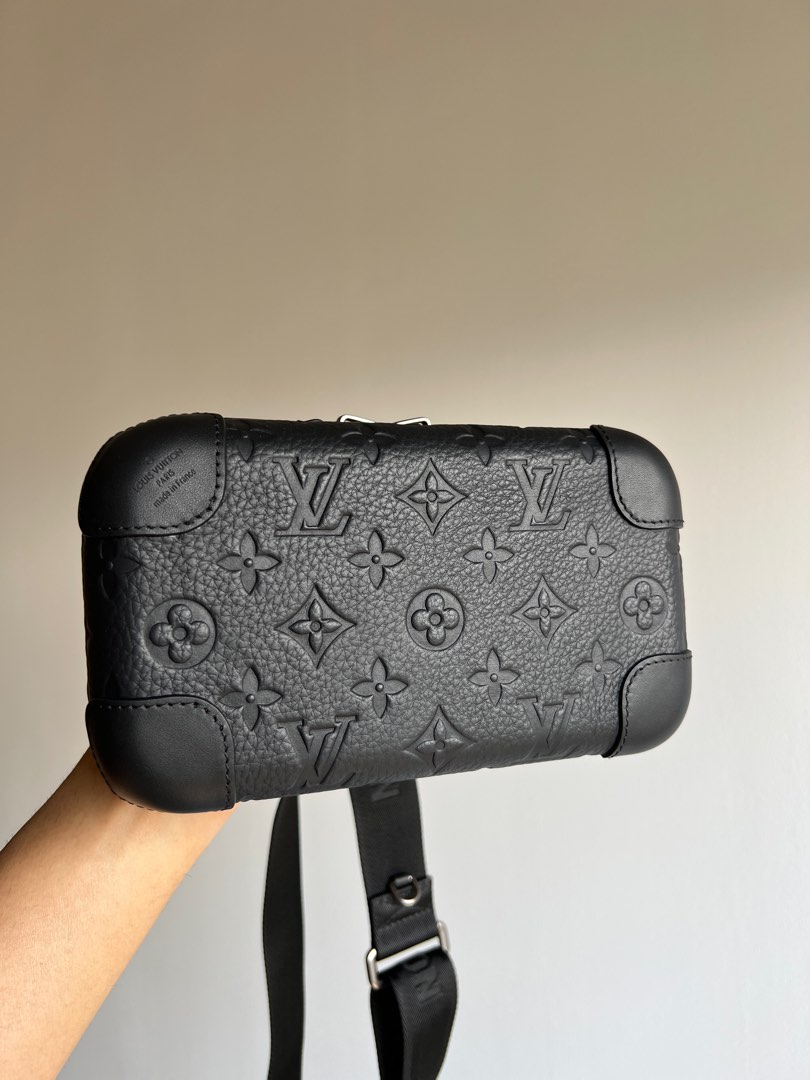 Louis Vuitton Horizon Clutch Bag Taurillon Monogram Leather with