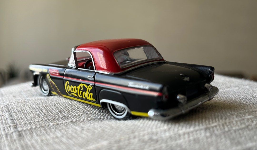 1:43 DINKY 1955 Ford Thunderbird / 4 A 415 EUR 8,50 - FR