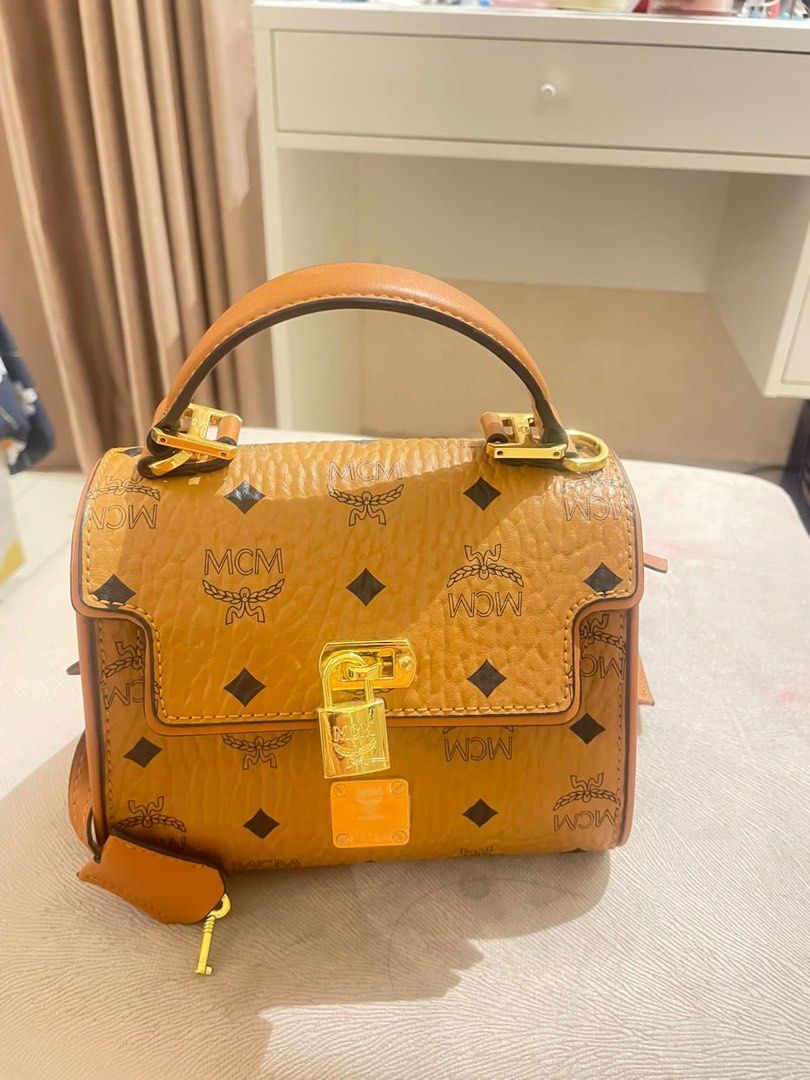 Mcm Bag top handle