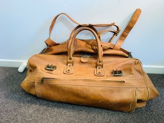 men's overnight travel bag leather