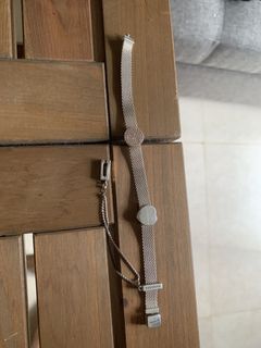 (Category: ) located in . Submitted by hoohoo (Listing ID 1244885124, Image 1). Description: .