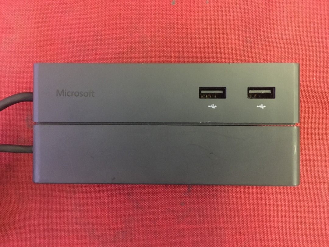 Microsoft Surface Dock (Category: Cables & Adaptors) located in Sepang. Submitted by pure.rndahlia (Listing ID 1244926331, Image 1). Description: Microsoft Surface Dock 2 Mini DisplayPorts 1 Gigabit Ethernet port 4 USB 3.0 ports 1 Audio out port Surface Connect Cable External power supply Price: RM400 Warranty: 1 Month Item(s) conditions: Good condition Payment method: Internet banking / Cheque For more info, please contact : www.wasap.my/6019212