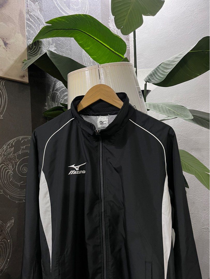 Mizuno windbreaker deals