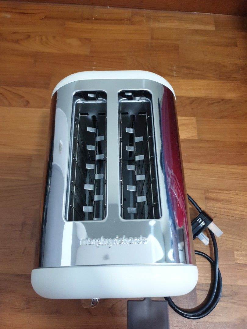 Morphy Richard bread toaster, TV & Home Appliances, Kitchen Appliances, Ovens & Toasters on