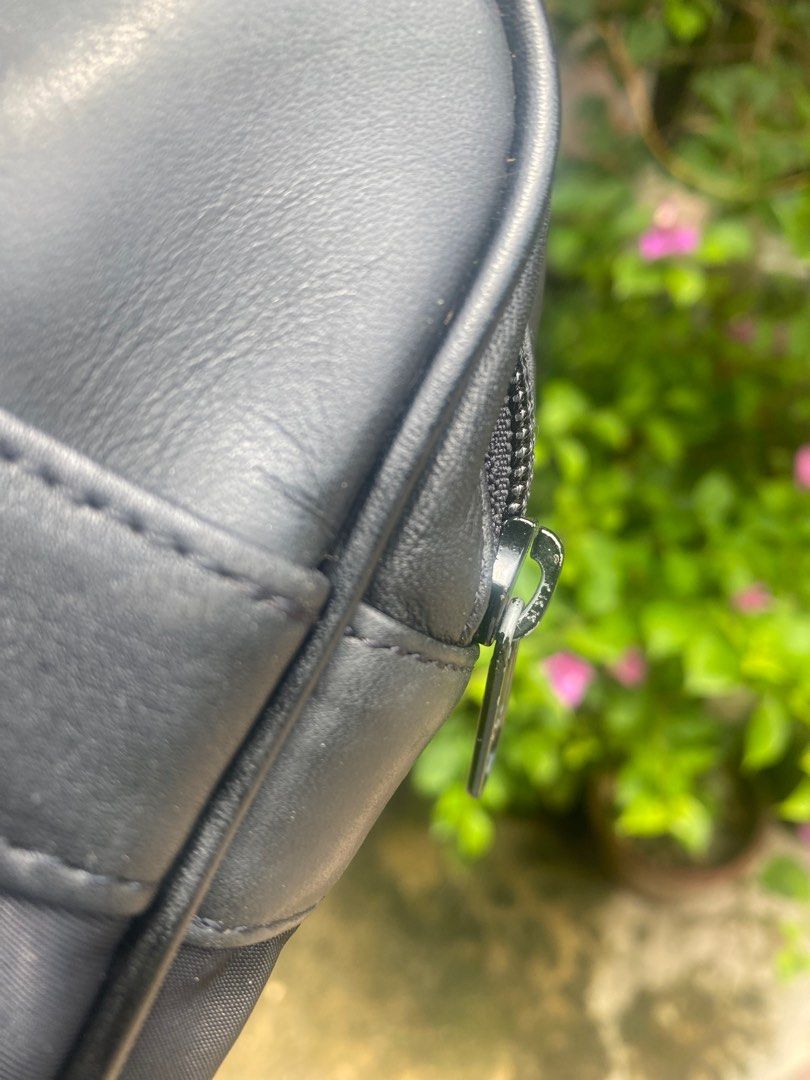 moschino (Category: Luxury Bags & Wallets) located in Dagupan City. Submitted by lux_thrift (Listing ID 1244880687, Image 3). Description: vintage piece minor signs of wear only clutch rare.
