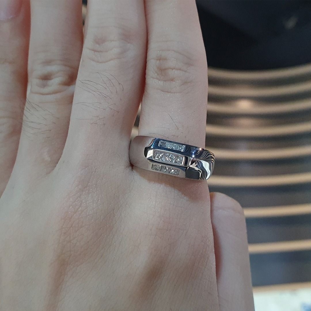 NAVATRI 9 STONE RING DIAMONDS PRINCESS 2023 019 DIAMONDS