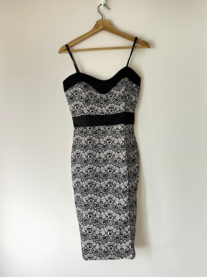 New Look Bodycon Lace Dress, Fesyen Wanita, Pakaian Wanita, Gaun & Rok