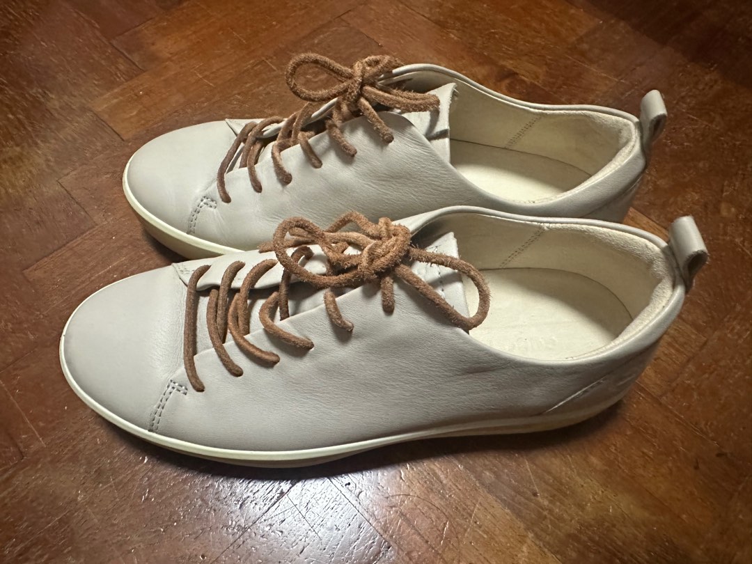 Nice looking clearance sneakers