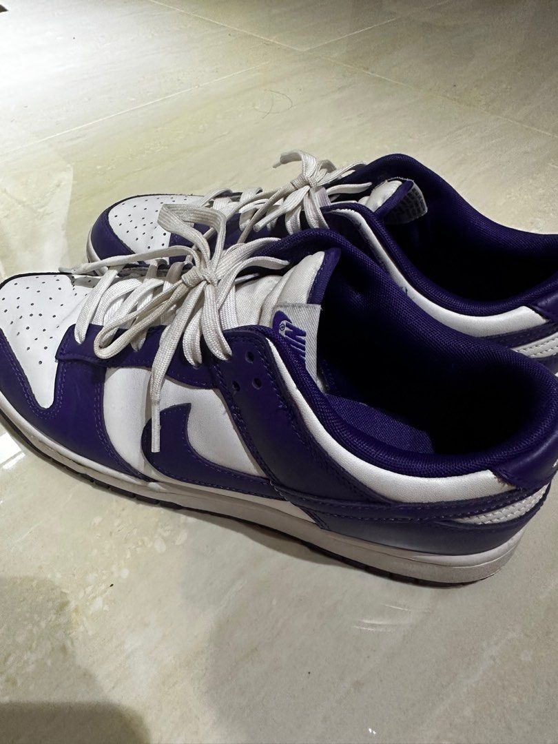laceless nike running shoes