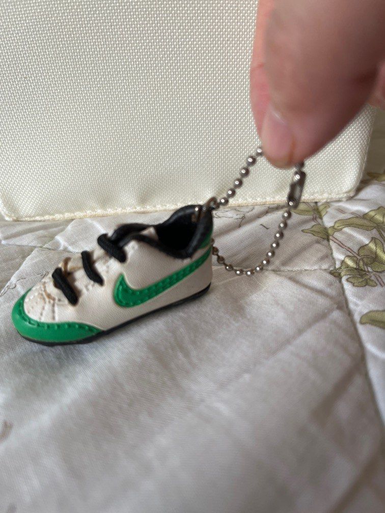 Nike Green shoe charm keychain waffle racer oregon Luxury