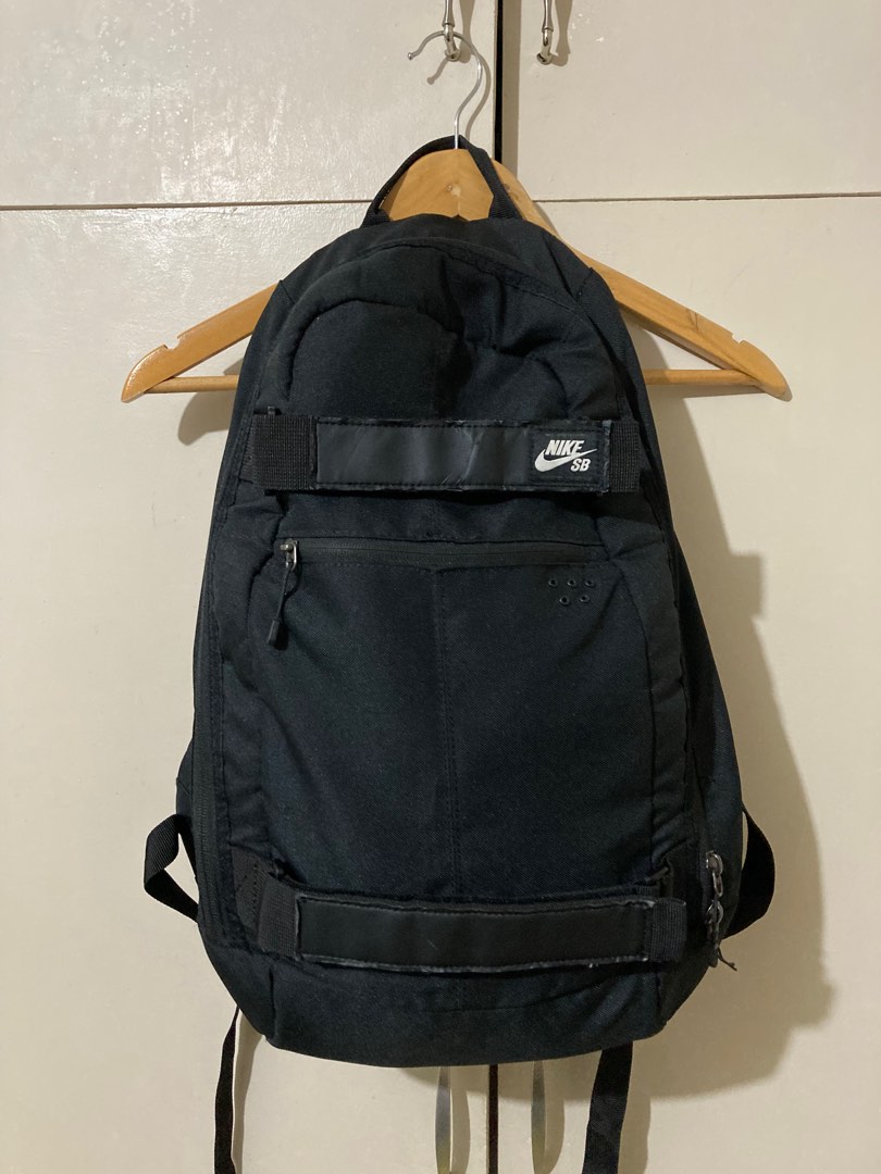 Nike SB bag on Carousell