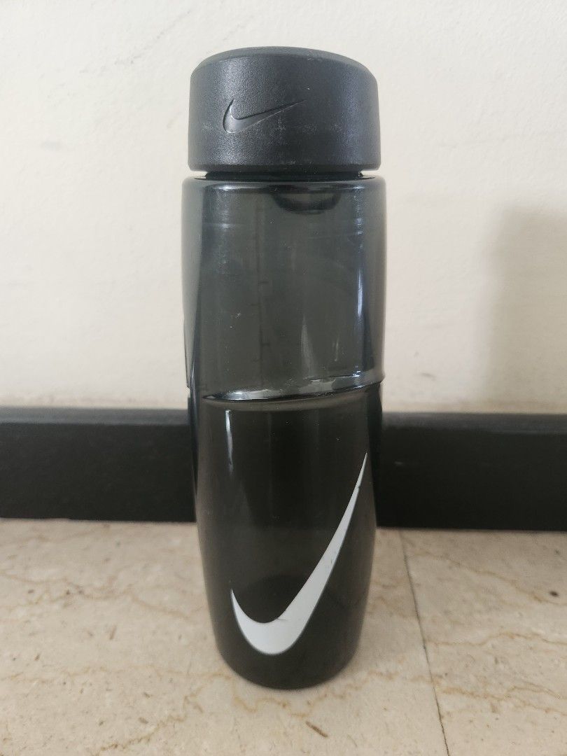 buy nike water bottle