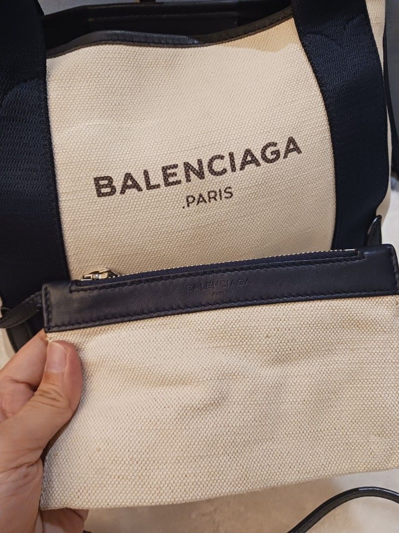Original Balenciaga (Category: Luxury Bags & Wallets) located in Paranaque City. Submitted by laylalozada257 (Listing ID 1244857284, Image 2). Description: Rank SA-A First to pay basis Price Negotiable 100% legit or Moneyback Guarantee Meet up within Parañaque or Makati only 💳 Accepting Payment via Bank Transfer, E-wallet and PayPal. 📬 Please feel free to message me for more details. 📣Disclaimer: Kareen Pre-loved is not affiliated with the bra