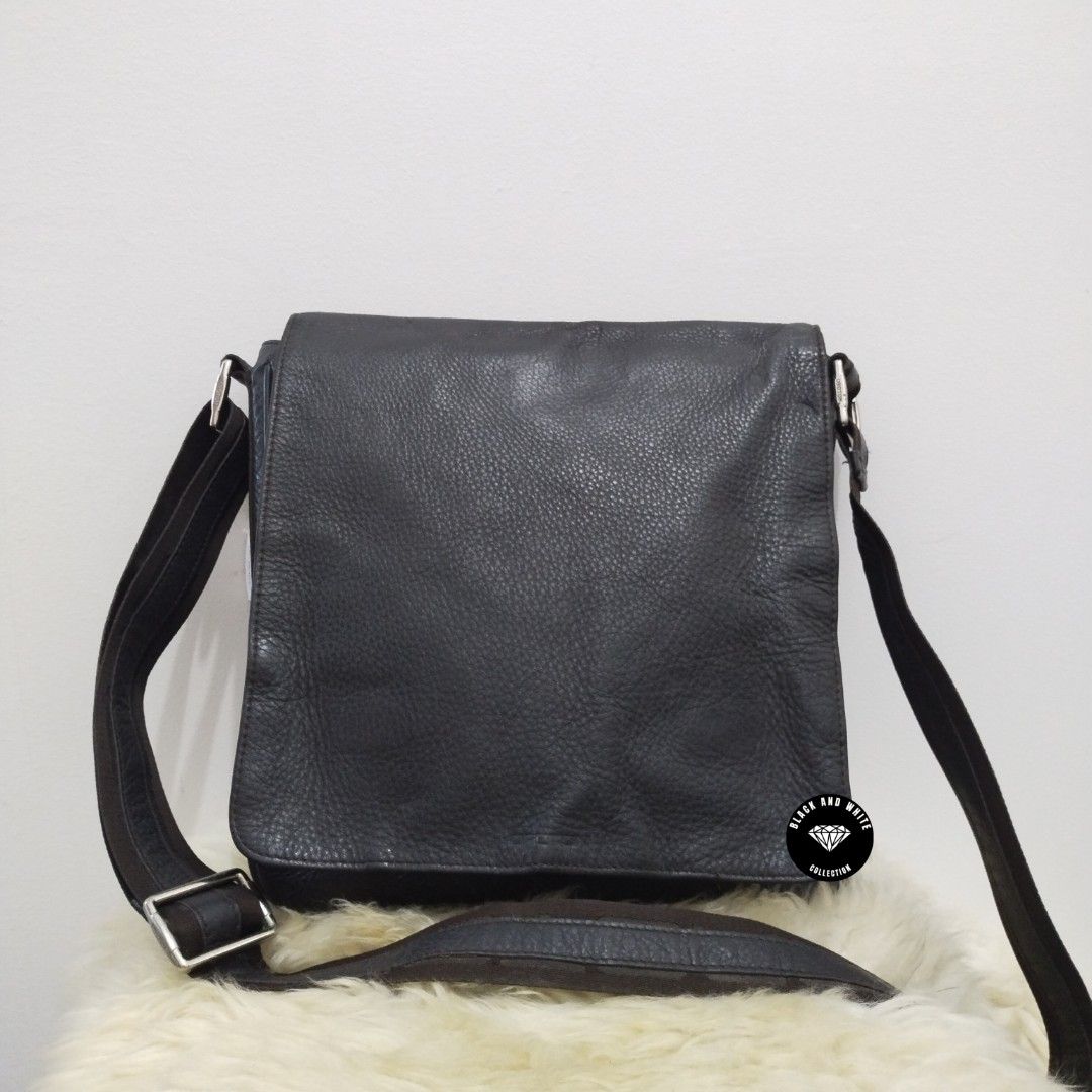 OROTON MAN'S MESSENGER BAG on Carousell