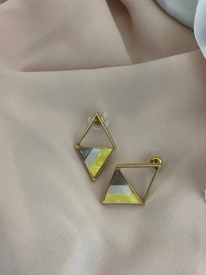 Geometric sales pearl earrings
