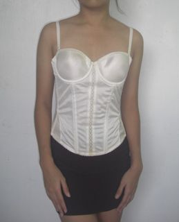 Pearly Dainty White Corset Top Preloved