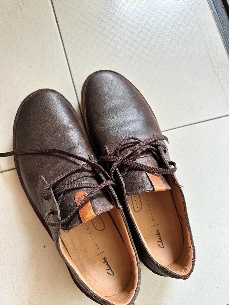 Preloved Clark men s shoes Men s Fashion Footwear Dress Shoes