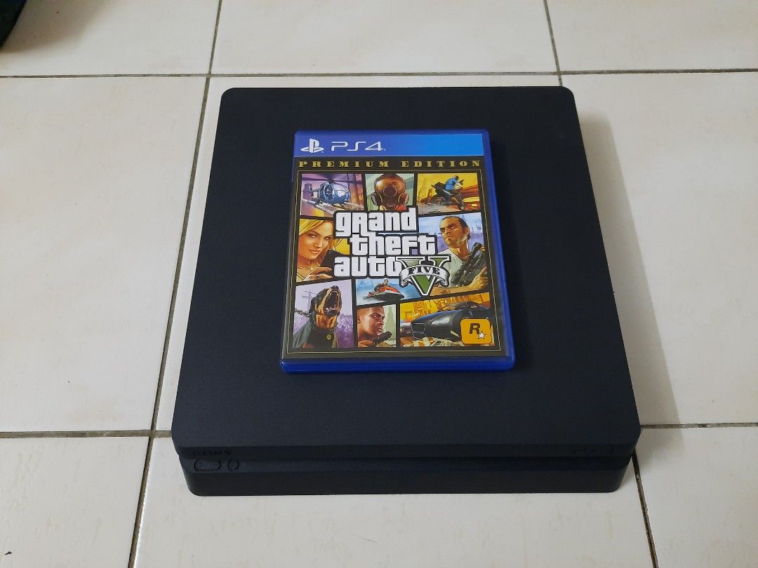 PS4 PlayStation 4 Grand Theft Auto V (Original), Video Gaming, Video Games,  PlayStation on Carousell